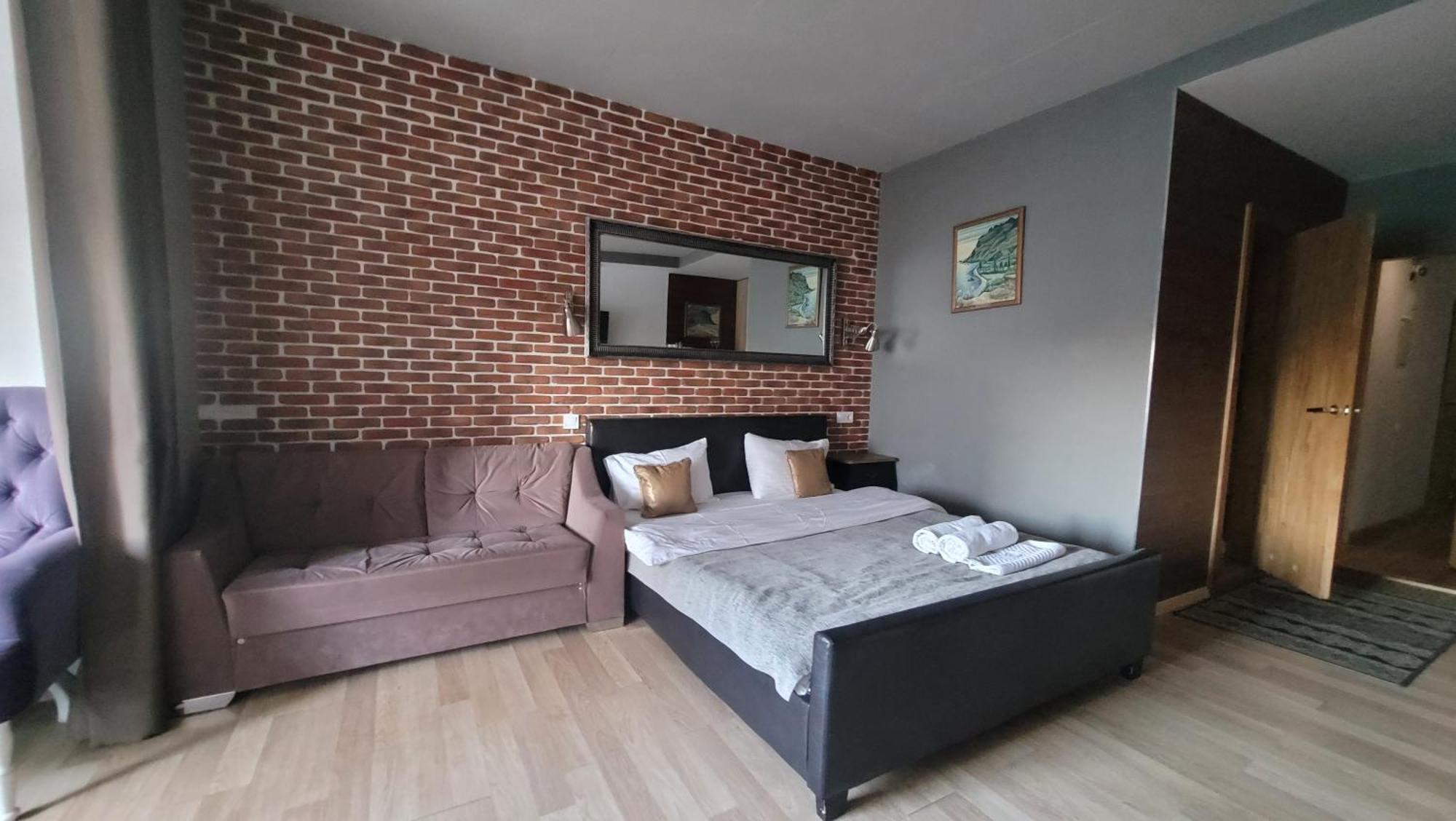 קייב Mini Hotel On Demiivska מראה חיצוני תמונה