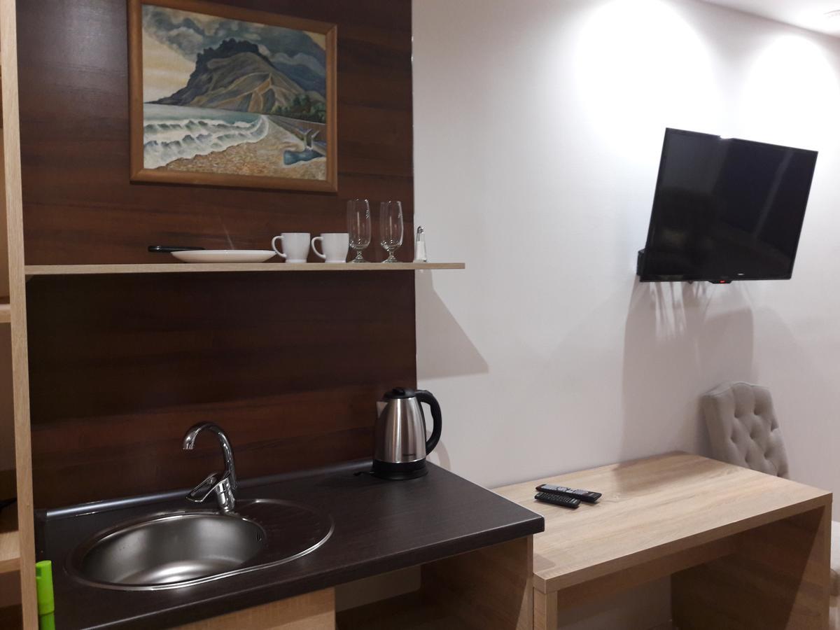 קייב Mini Hotel On Demiivska מראה חיצוני תמונה